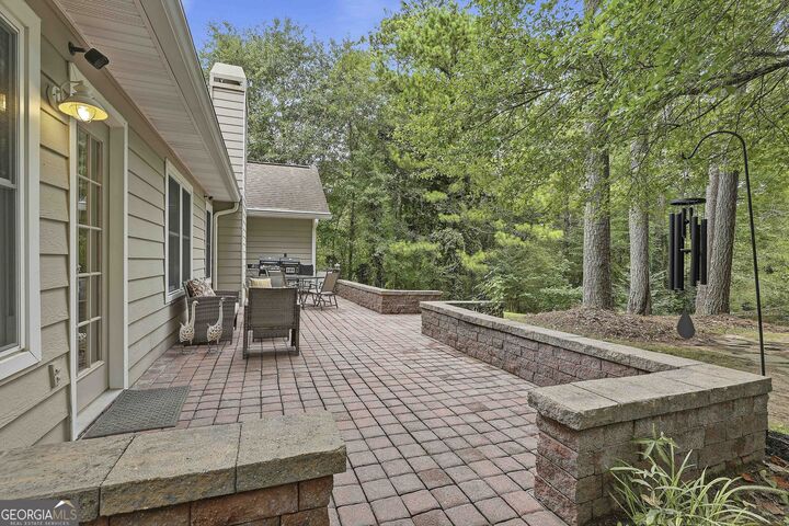 Property Photo:  102 Belvedere Lane  GA 30269 