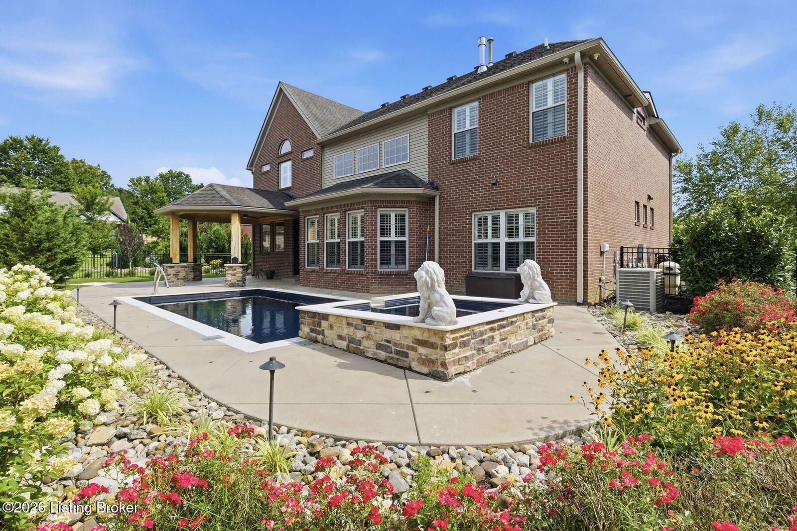 Property Photo:  18701 Foxbough Glen Pl  KY 40245 