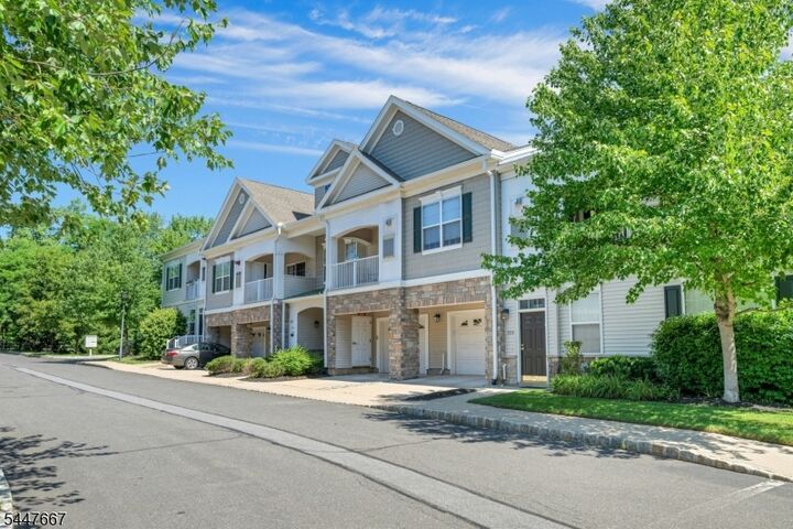 Property Photo:  905 Brook Hollow Dr 905  NJ 07981 