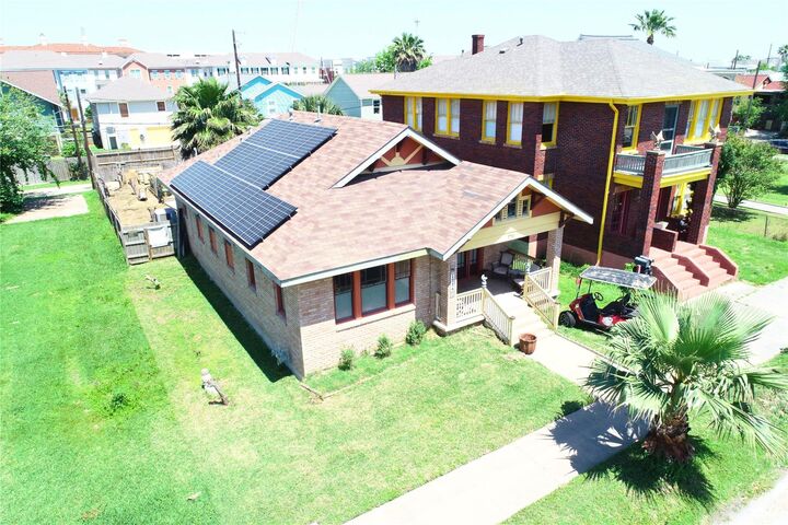 Property Photo:  1714 Market Street  TX 77550 