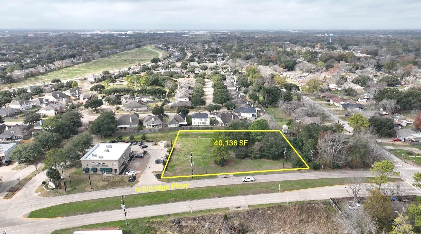 Property Photo: 11213 N Eldridge Parkway TX 77065