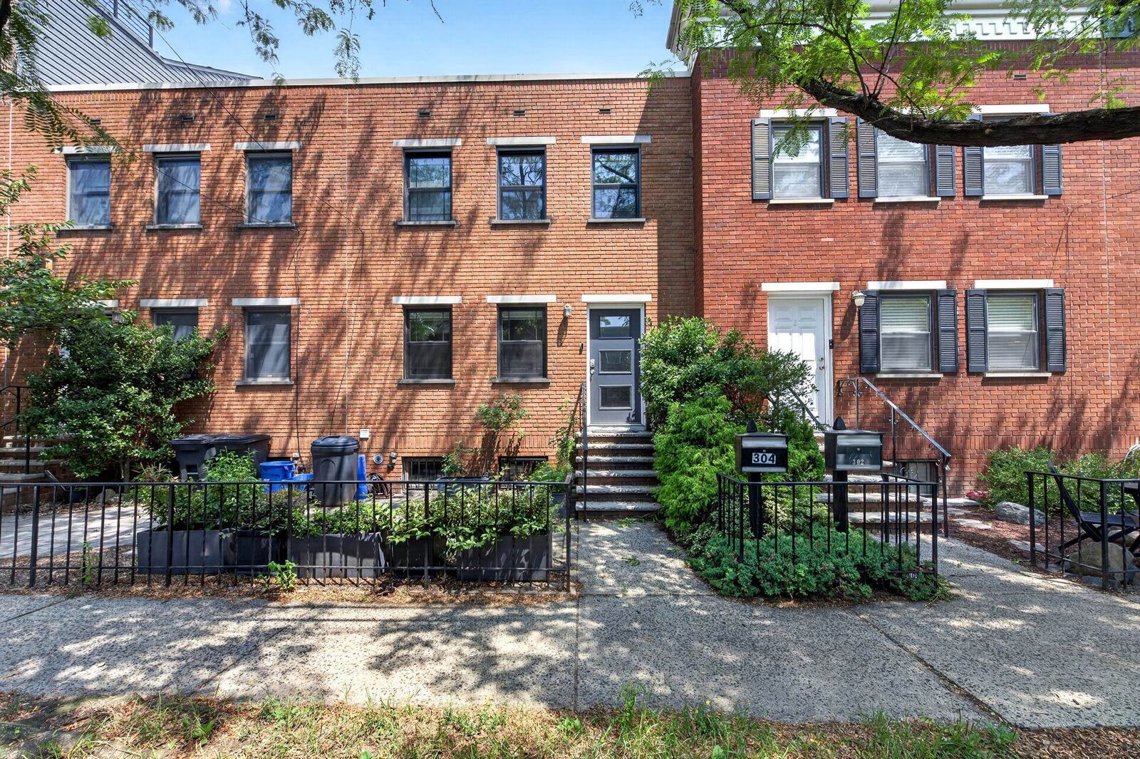 Property Photo: 304 9th St NJ 07302