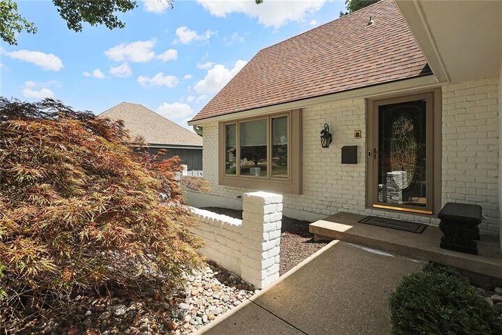 Property Photo:  4507 S Fremont Road  MO 64055 