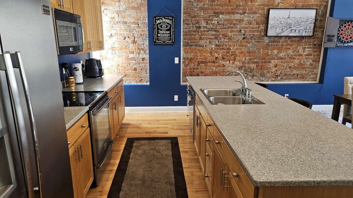 Property Photo:  419 9th Street Unit 202  WV 25701 