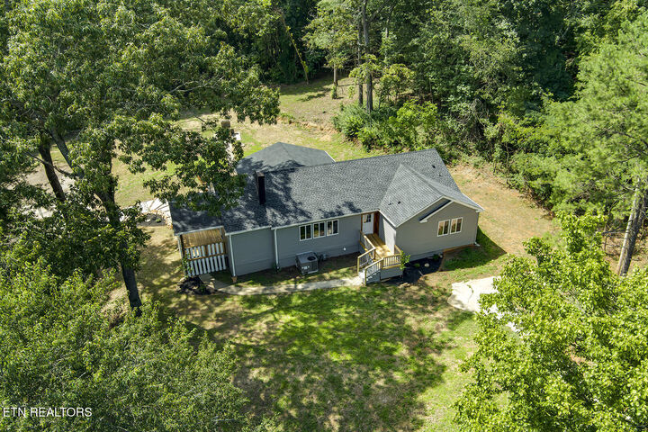 Property Photo: 841 Pumphouse Rd TN 37854