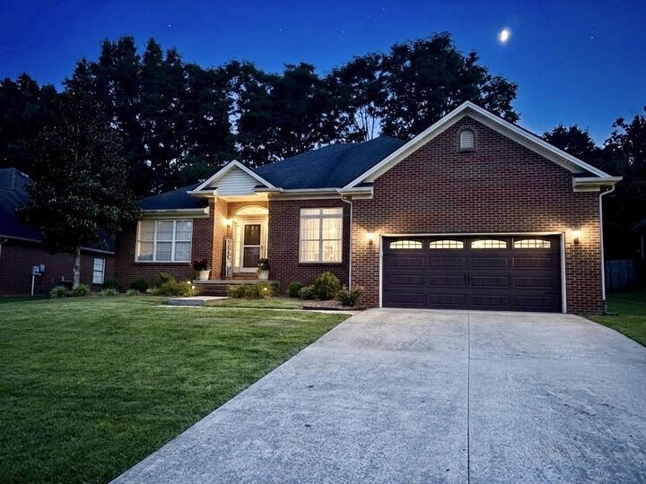 Property Photo:  125 Amiens Boulevard  KY 40391 
