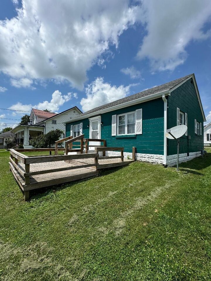 Property Photo:  449 Mooreland Avenue  KY 40330 