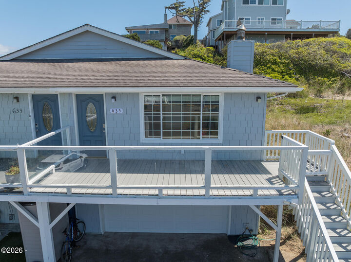 Property Photo: 635 SW Elizabeth Street OR 97365
