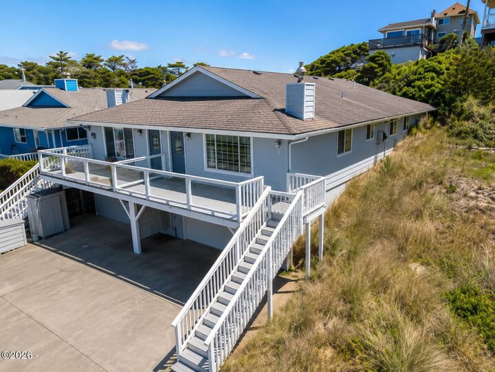 Property Photo: 635 SW Elizabeth Street OR 97365
