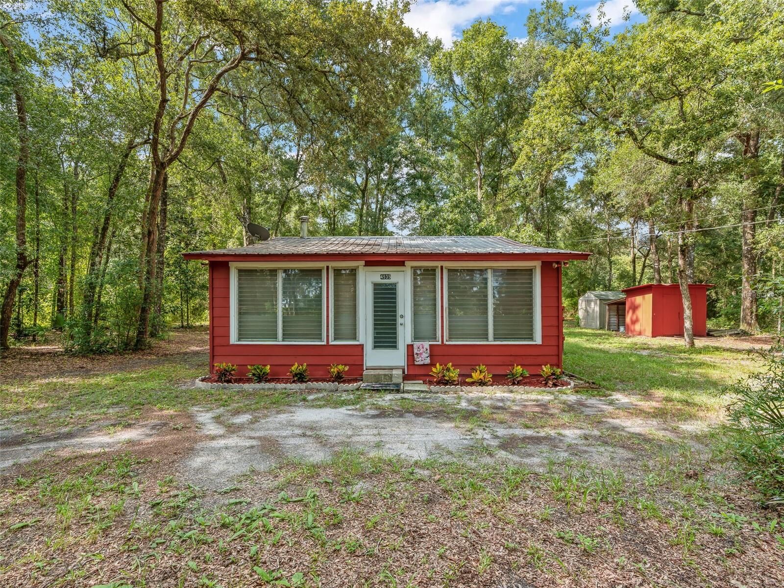 Property Photo:  4935 SW 124th Ln  FL 33597 