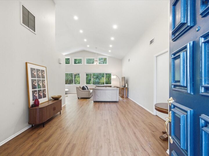 Property Photo: 419 Wayfarer Court FL 34689