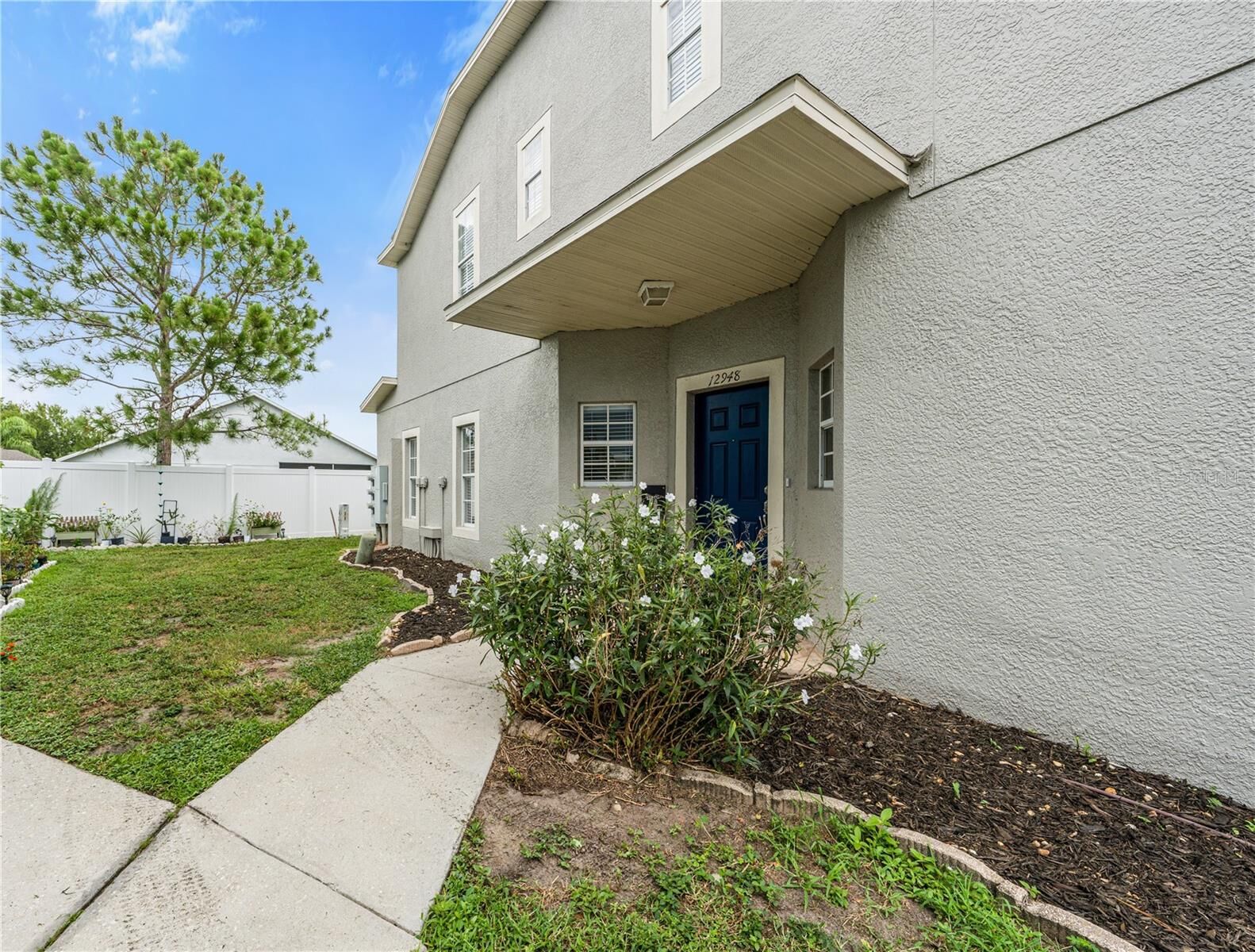 Property Photo: 12948 Kings Crossing Drive FL 33534
