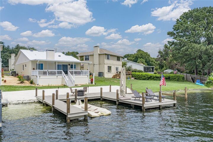 Property Photo: 679 Lake Dexter Circle FL 33884