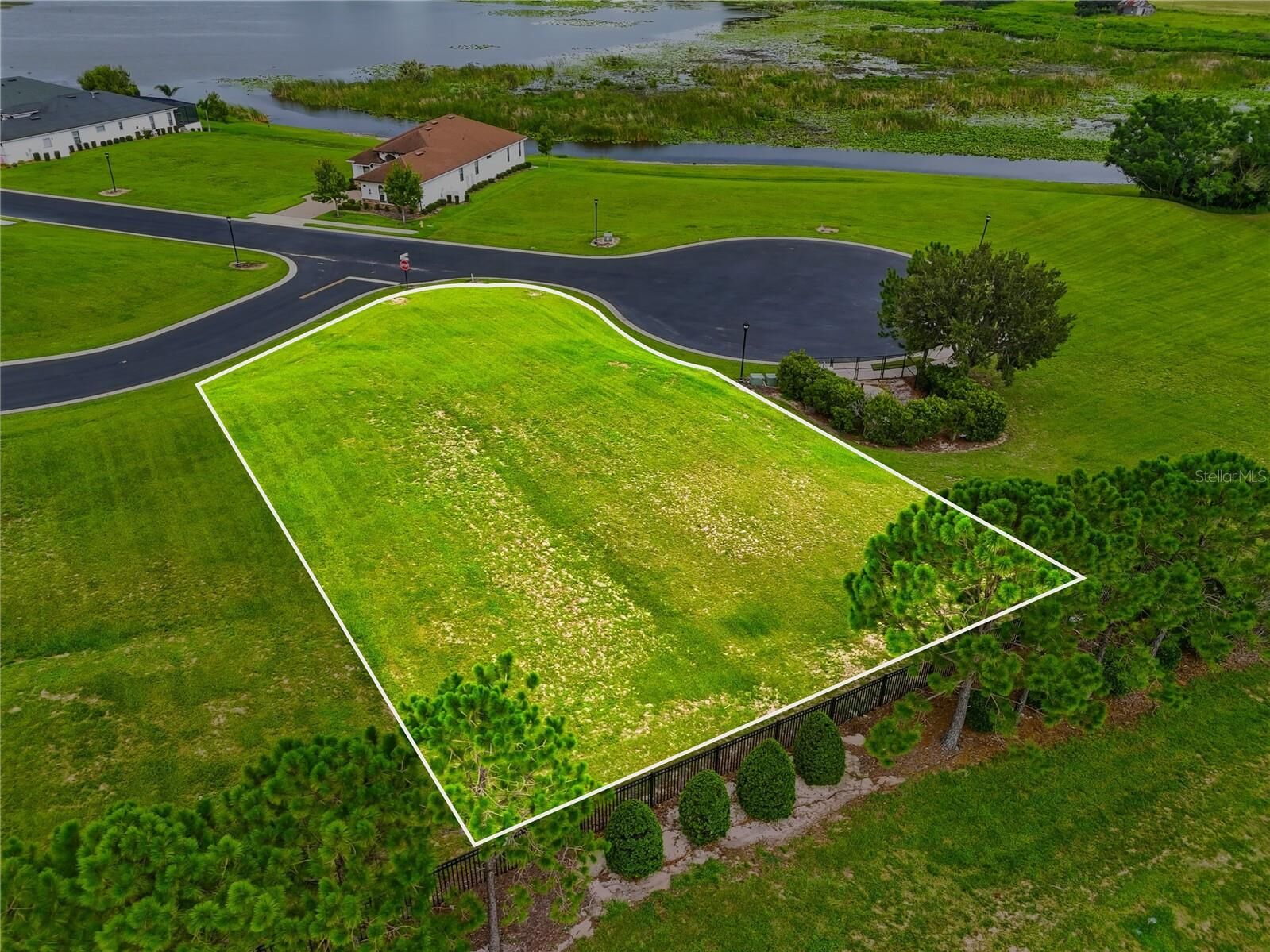 Property Photo: 103 Blazing Star Avenue FL 33850