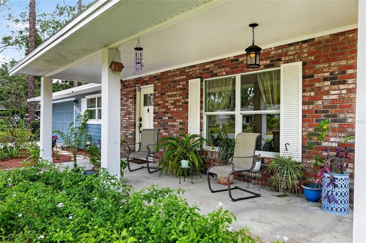 Property Photo: 3862 NW 36th Place FL 32606
