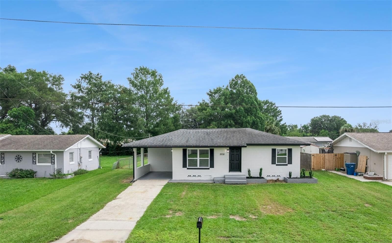 Property Photo: 2230 SE 1st Street FL 32763