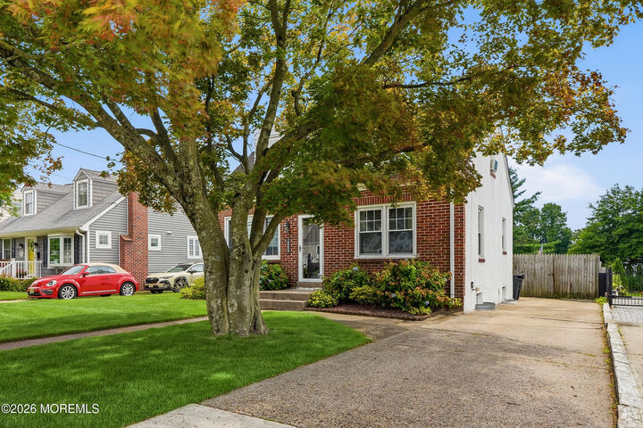 Property Photo: 2809 Nottingham Way NJ 08619