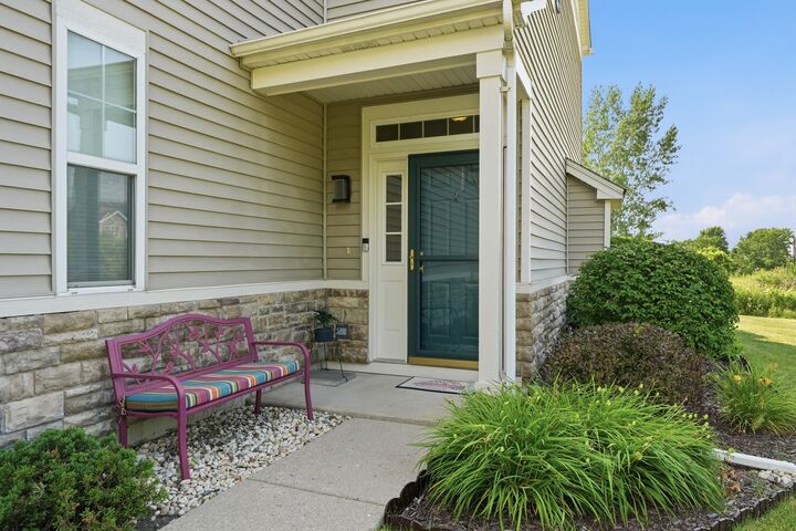 Property Photo:  1192 Natalie Court  IL 60002 