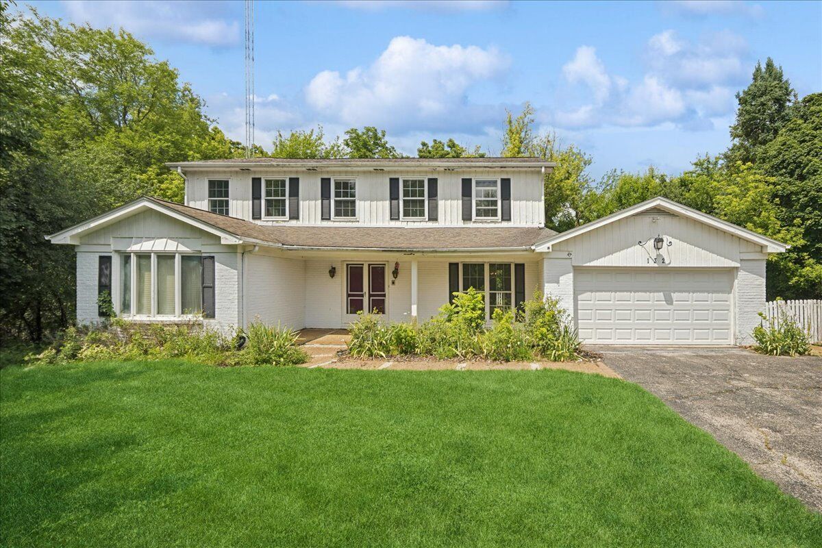 Property Photo:  132 Wagon Wheel Lane  IL 60010 