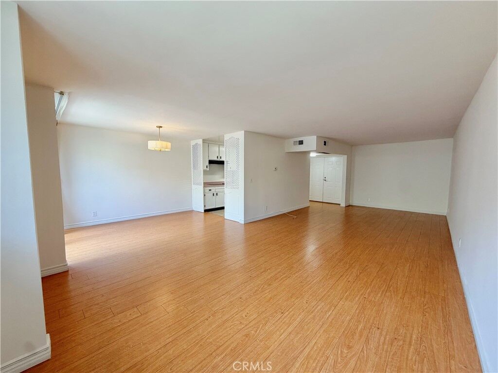 Property Photo: 14141 Dickens CA 91423