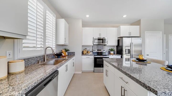 Property Photo:  27284 Sitar Circle  CA 92586 