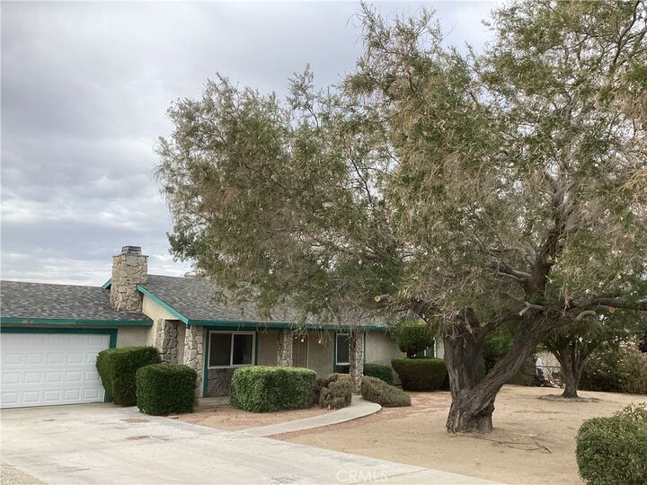 Property Photo: 14556 Mojave Street CA 92345