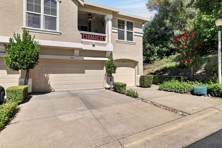 Property Photo: 1411 Indiana Way 66 CA 95765