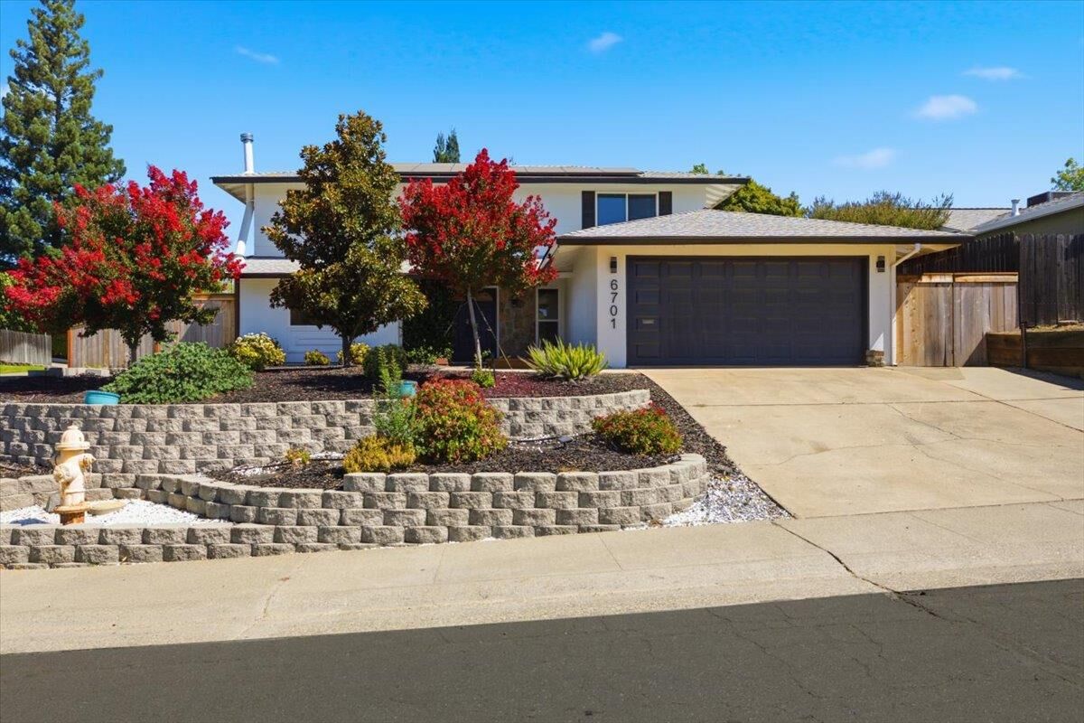 Property Photo:  6701 Hillglen Way  CA 95628 