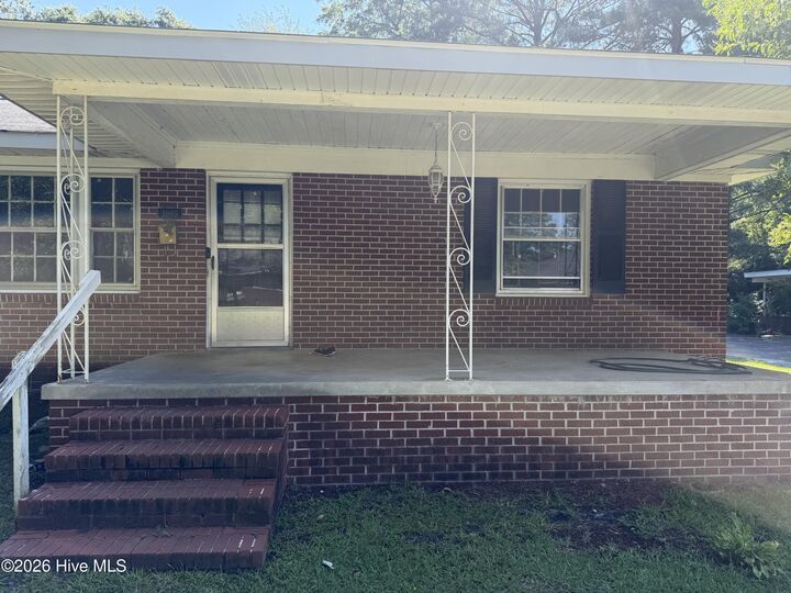 Property Photo: 1005 Catherine Avenue NC 28504