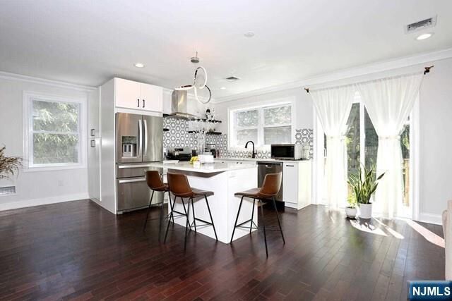 Property Photo:  27 West Street  NJ 07624 