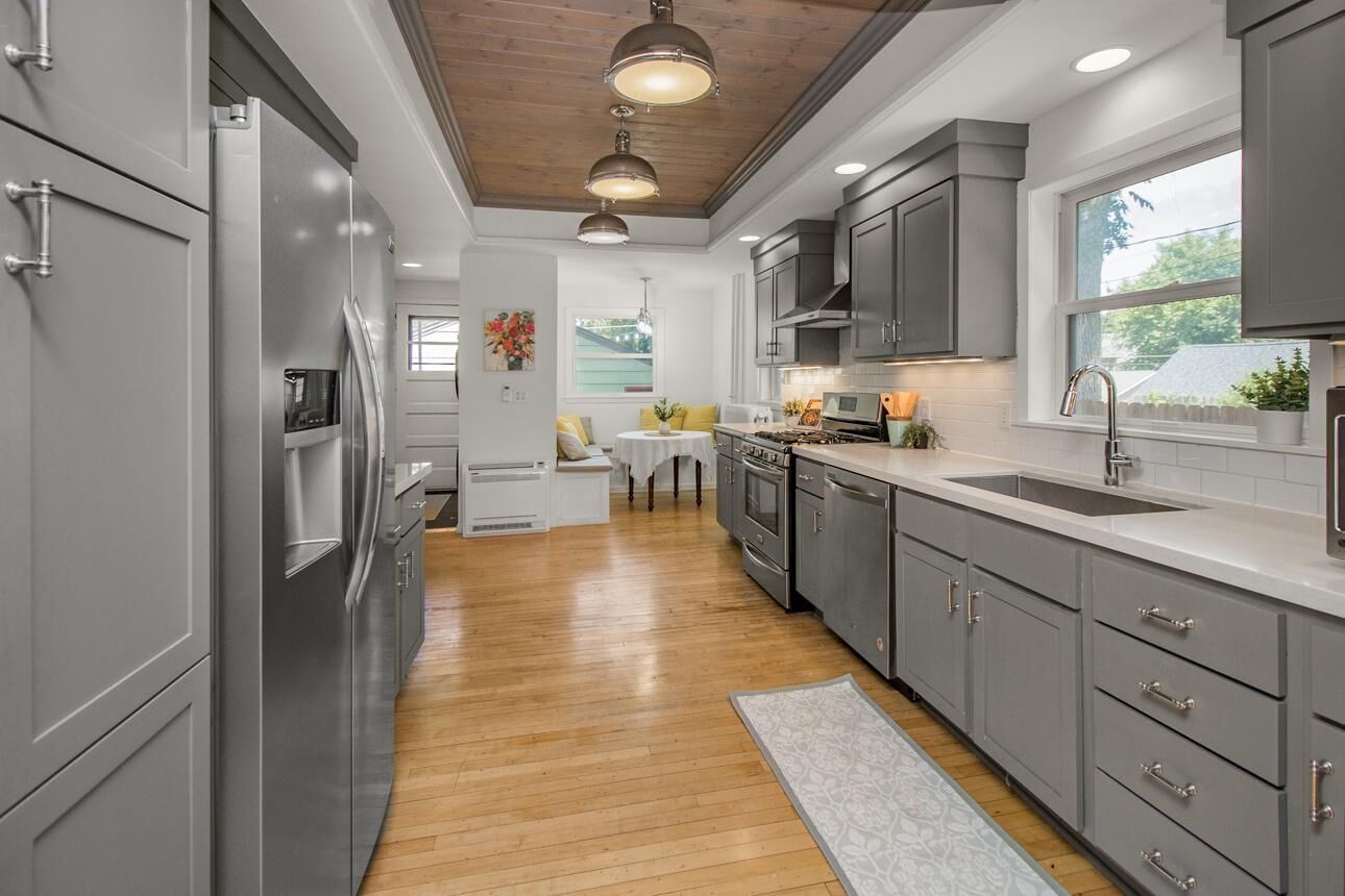 Property Photo:  1031 Saint Clair Avenue  MN 55105 