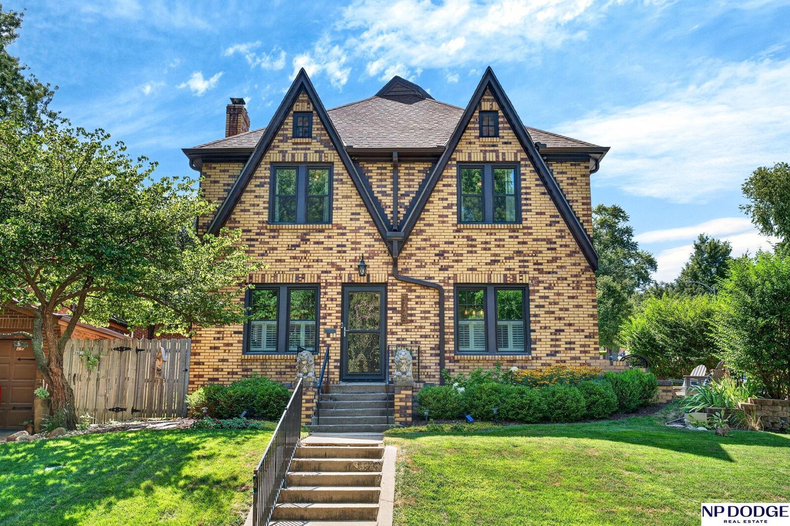 Property Photo:  1724 N 51st Street  NE 68104 