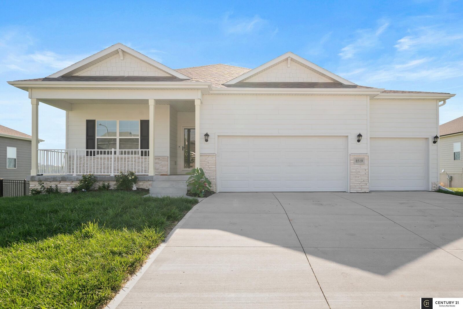 Property Photo:  8519 S 63rd Street  NE 68157 