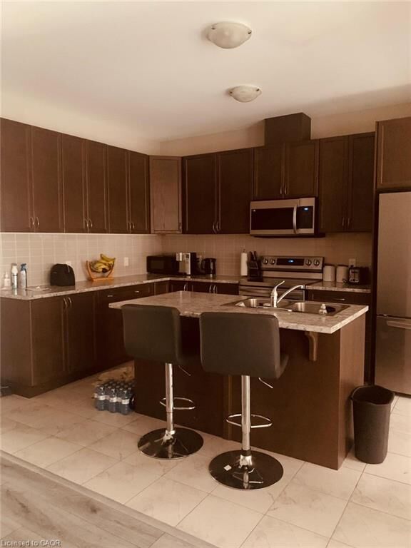 Property Photo: 62 Homestead Way ON L2V 0H1