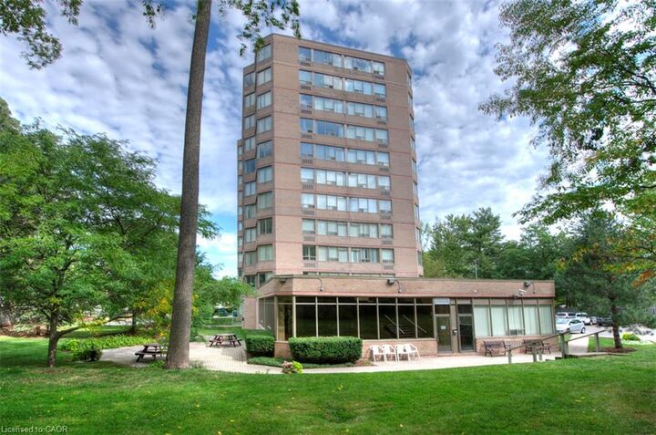 Property Photo: 3227 King Street E 409 ON N2A 3Z9