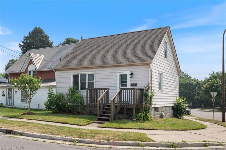 Property Photo: 339 Colborne Street N ON N3Y 3V7