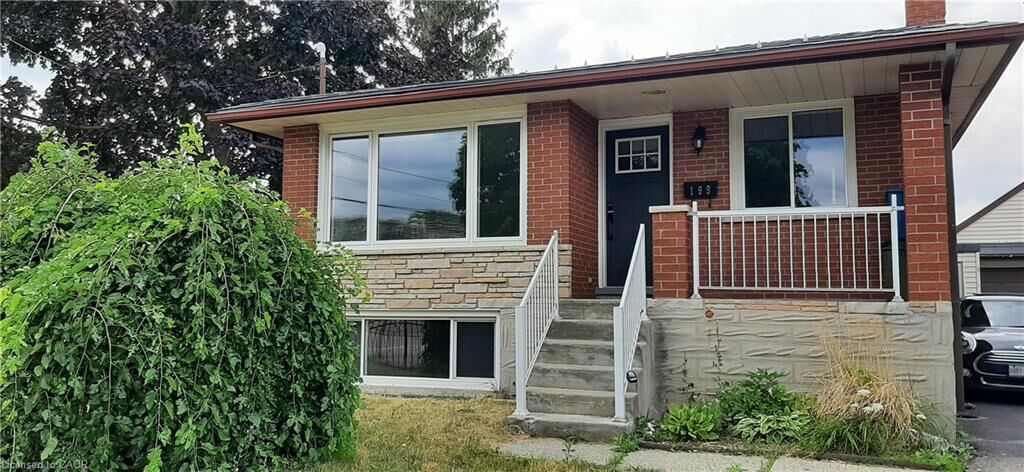 Property Photo:  199 Jansen Avenue Lower  ON N2A 2L8 