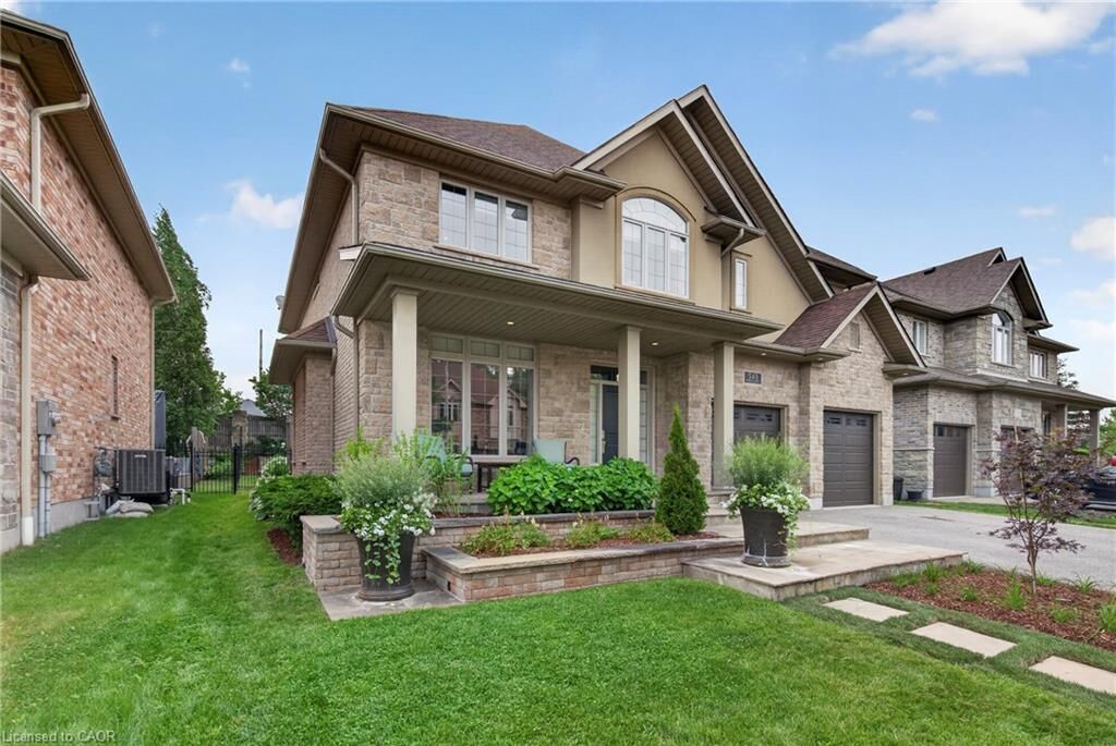 Property Photo: 543 Werni Court ON N2V 2S7