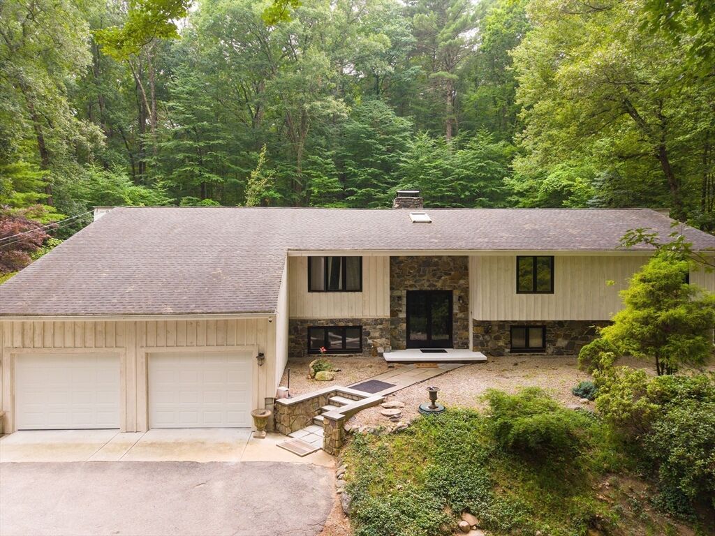 Property Photo: 92 Brook St MA 01749
