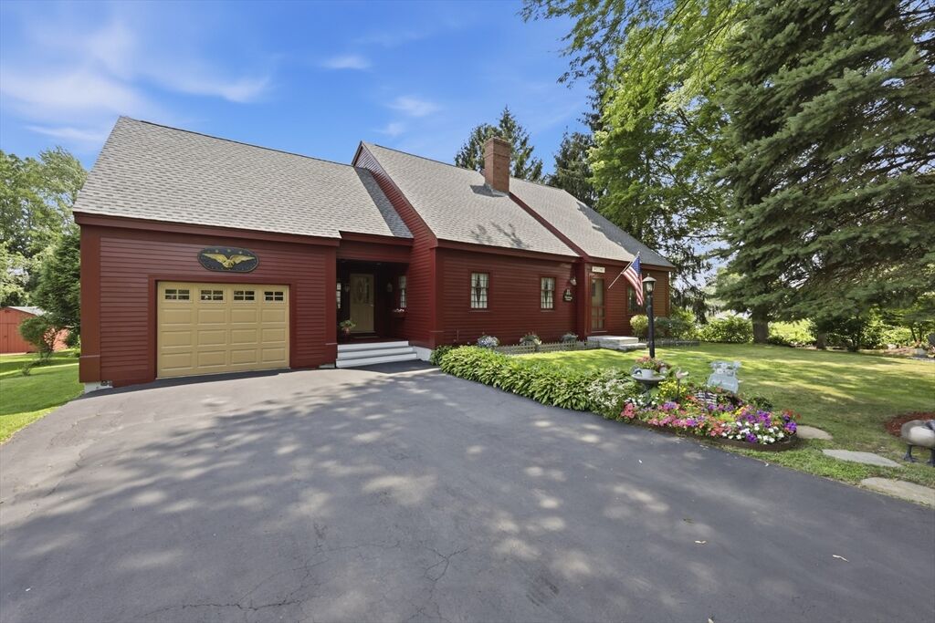 Property Photo: 11 Betty MA 01501