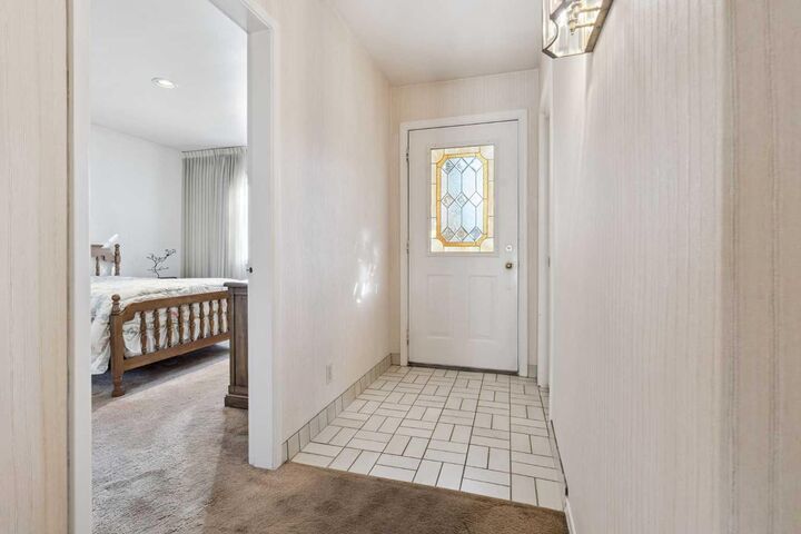 Property Photo: 34 Rosery Drive NW AB T2K 1L7
