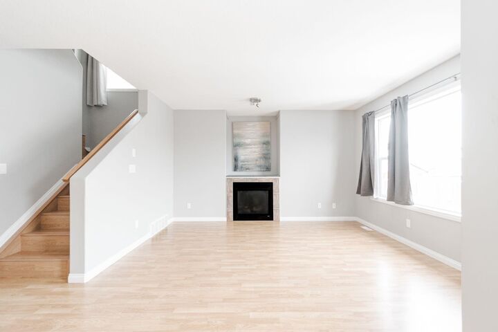 Property Photo: 124 Fox Crescent AB T9K 0C2