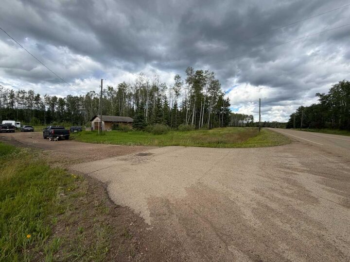 Property Photo: 267 Forestry Road AB T0G 1X0