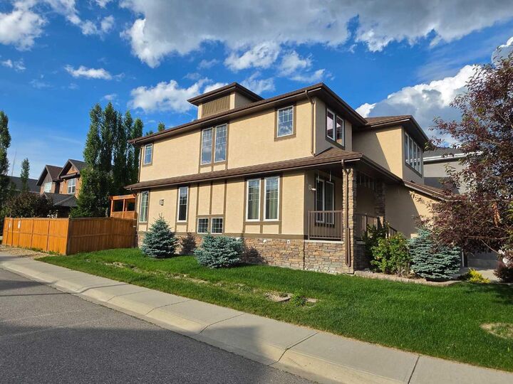 Property Photo: 22 Aspen Acres Road SW AB T3H 0W6