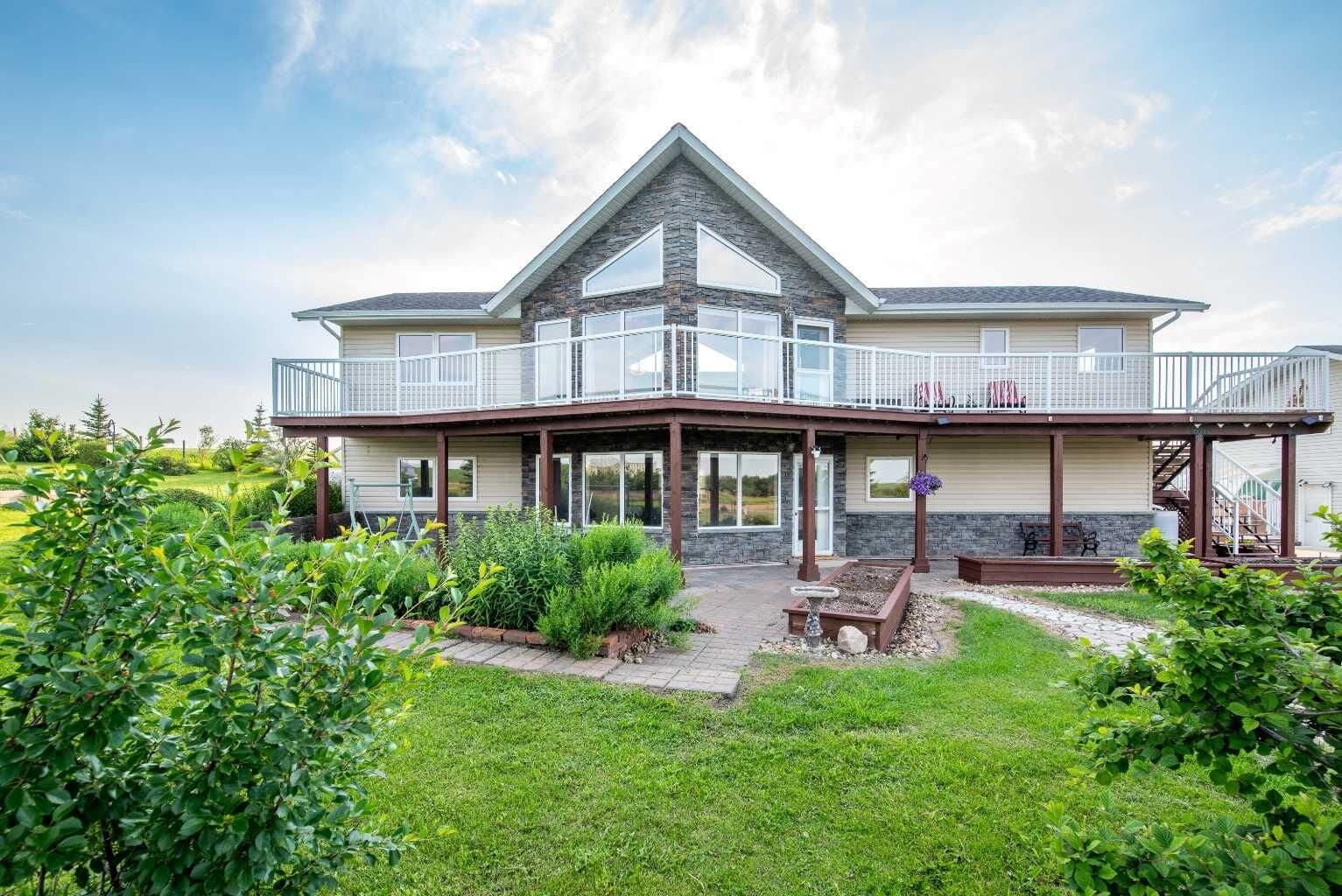 Property Photo: 493082 Range Road 30 AB T0B 2P0