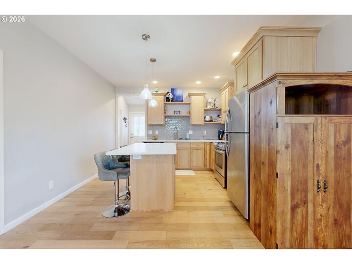 Property Photo:  521 S Main St  OR 97862 
