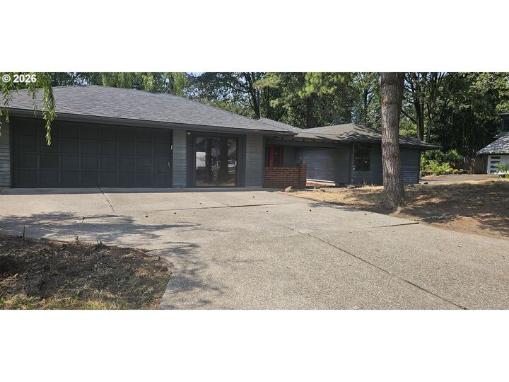 Property Photo: 1545 SW 178th Ave OR 97003