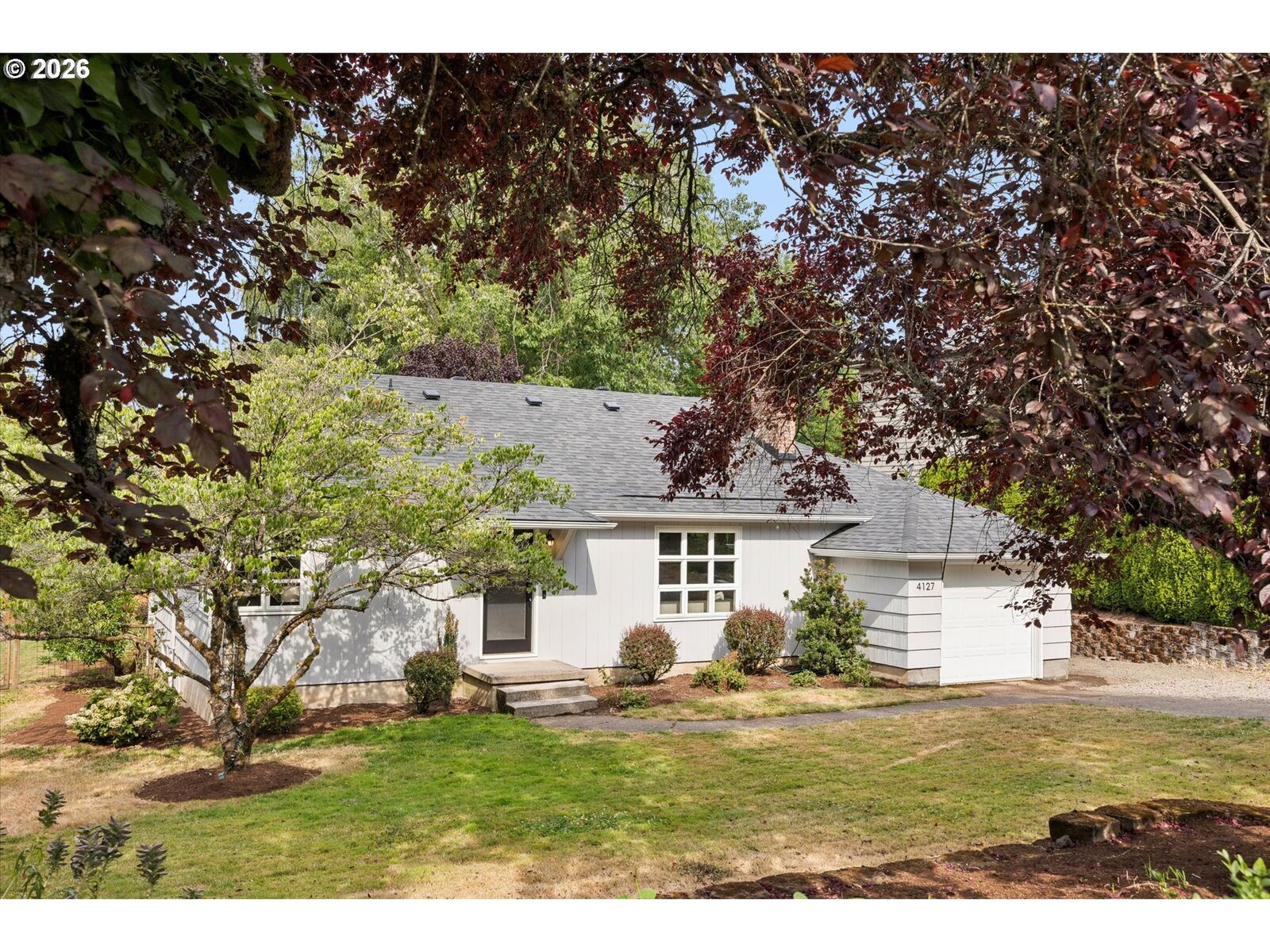 Property Photo: 4127 SW 52nd Ave OR 97221