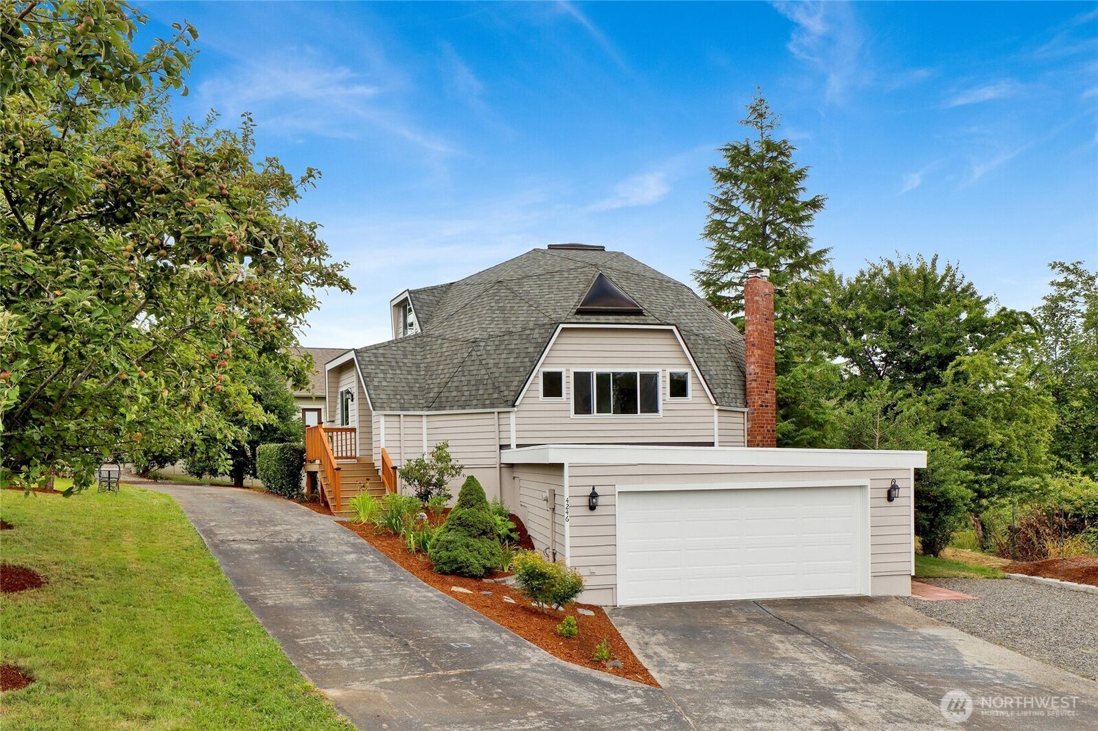 Property Photo:  4246  James Street  WA 98226 