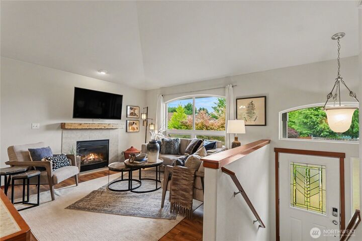 Property Photo:  1100  Grant Place  WA 98290 